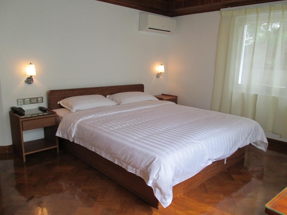 Hotel Wardan Yangon Dış mekan fotoğraf