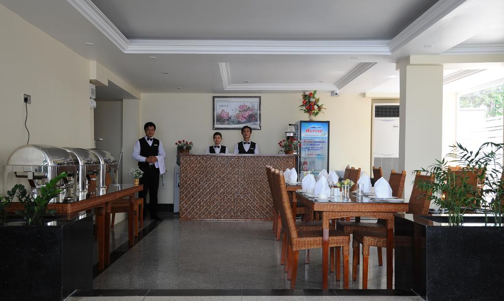 Hotel Wardan Yangon Dış mekan fotoğraf