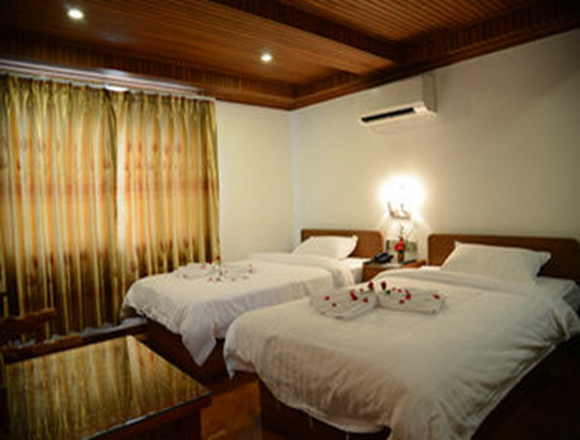 Hotel Wardan Yangon Dış mekan fotoğraf